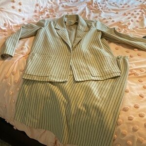 Cape Cod match mates American vintage jacket (12)and skirt set (10)